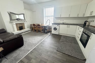 3 bed house, Barber Road, Crookesmoor, Sheffield, S101EA - Image 1